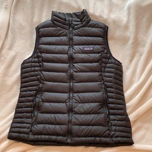 Women’s medium Patagonia down vest